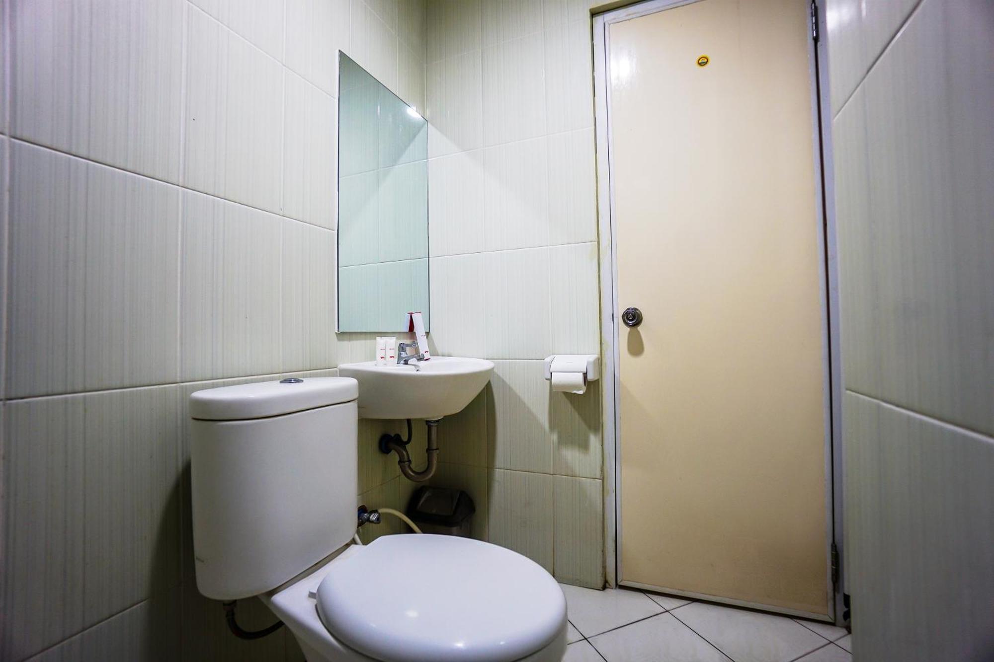 Hotel O Makassar Near Gereja Advent Tikala Baru Formerly Rid'S Hotel Manado Ngoại thất bức ảnh